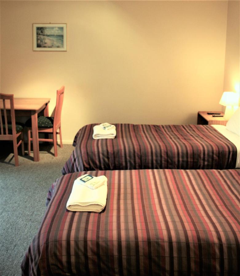 Owen River Tavern & Motels Dış mekan fotoğraf