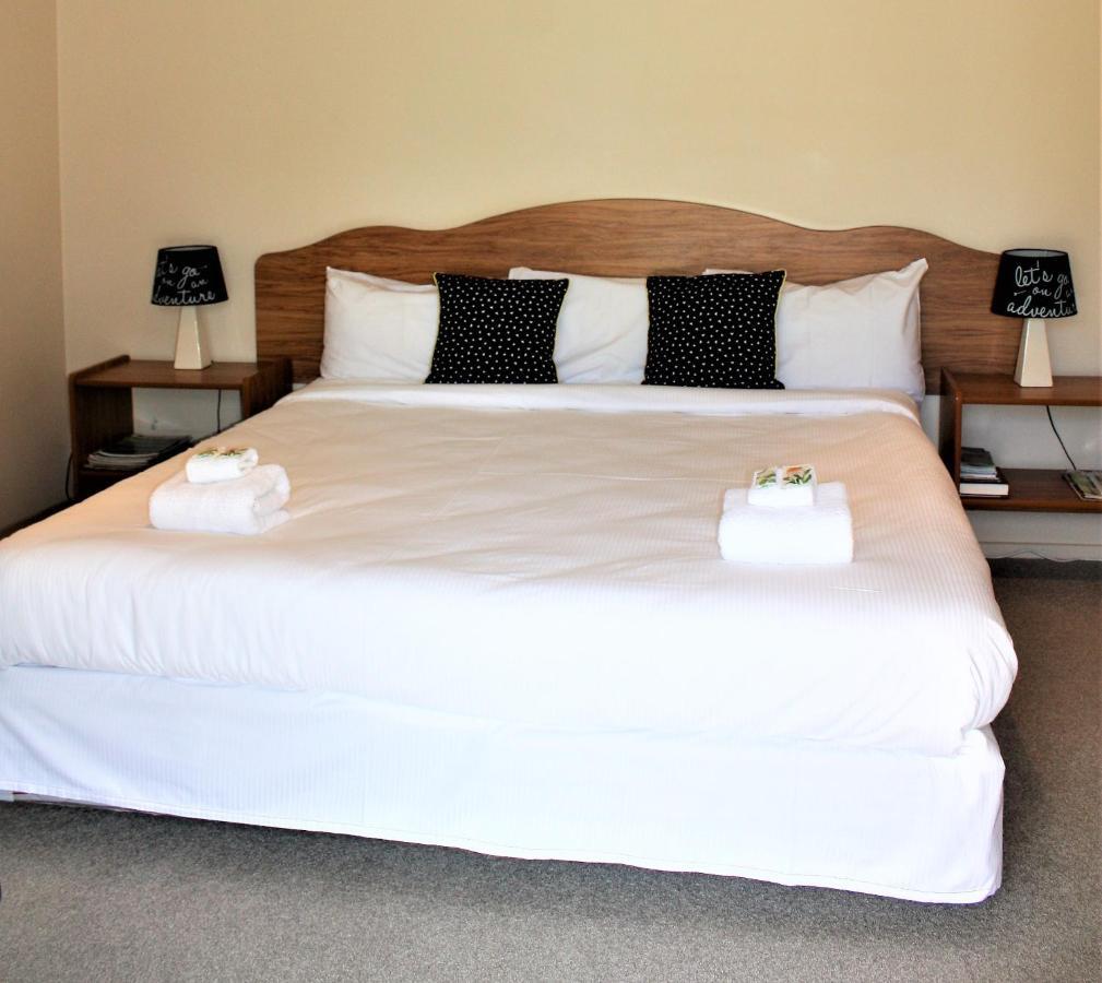 Owen River Tavern & Motels Dış mekan fotoğraf